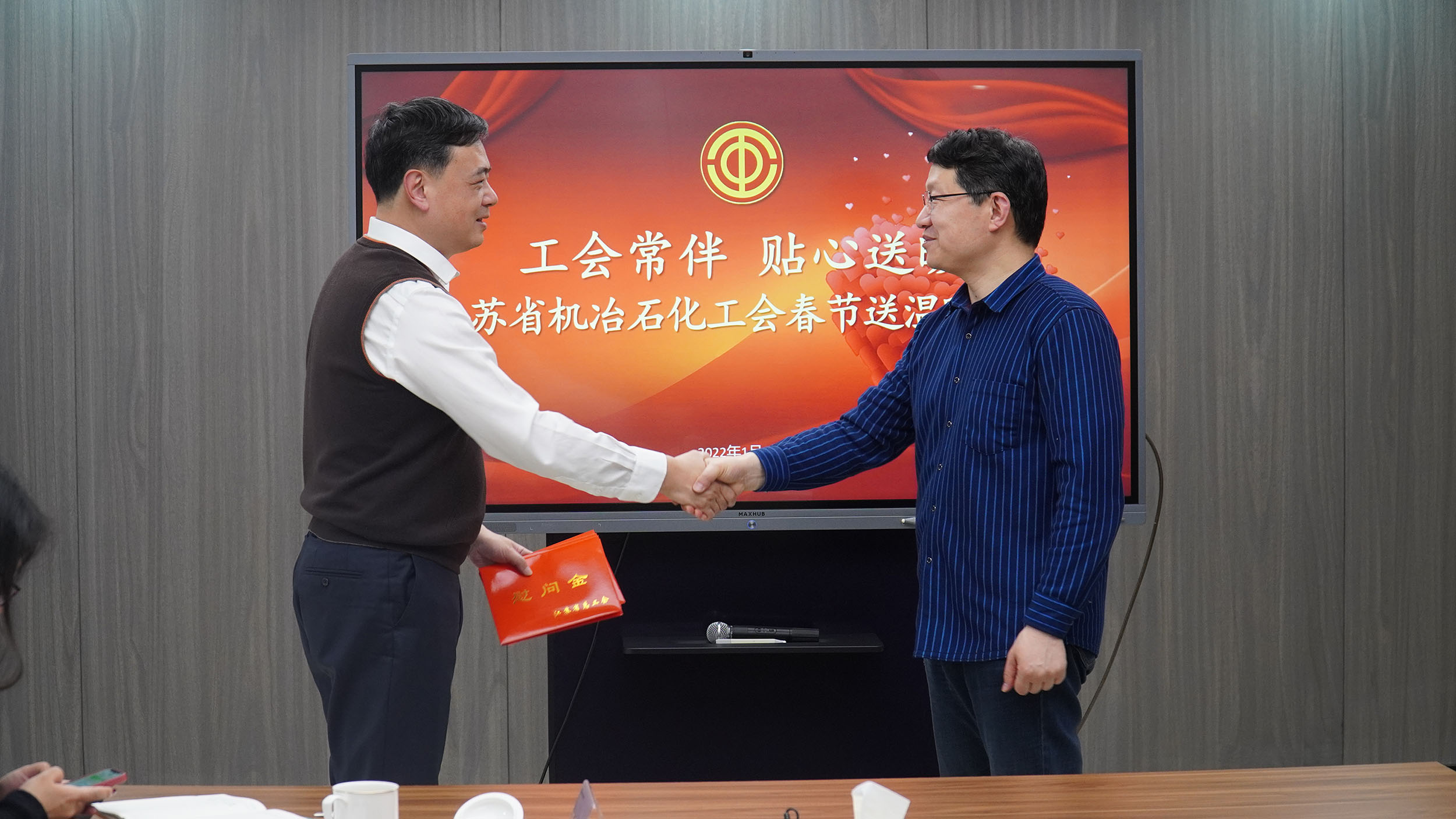 1283e824a2fe4dd02bb43bf8b21393e.jpg 1283e824a2fe4dd02bb43bf8b21393e.jpg